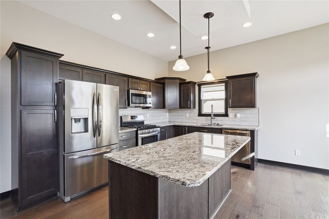 9772 Alderwood Drive, West Des Moines, IA 50266