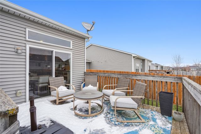 9772 Alderwood Drive, West Des Moines, IA 50266