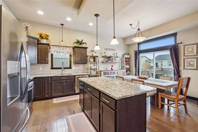 9772 Alderwood Drive, West Des Moines, IA 50266