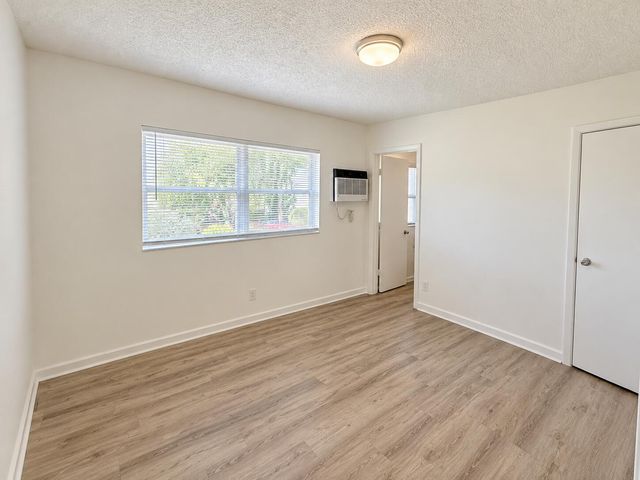 5156 NE 6TH Avenue 222, Oakland Park, FL 33334