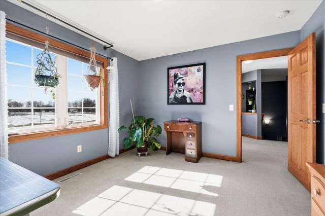 448 Singing Hills Drive SE, Lonsdale, MN 55046