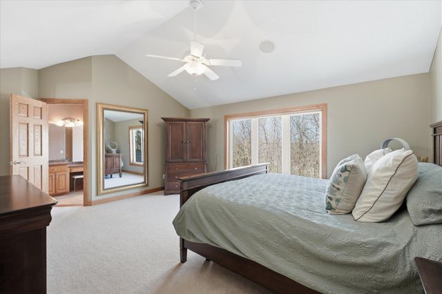 448 Singing Hills Drive SE, Lonsdale, MN 55046