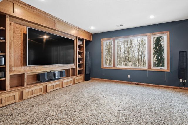 448 Singing Hills Drive SE, Lonsdale, MN 55046