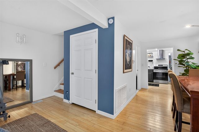 2090 Lake View Drive, Brooklyn, MI 49230