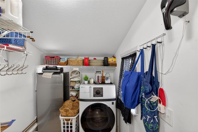 2090 Lake View Drive, Brooklyn, MI 49230