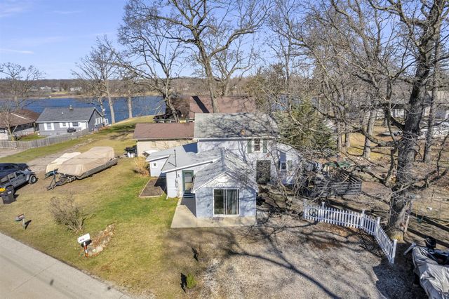 2090 Lake View Drive, Brooklyn, MI 49230