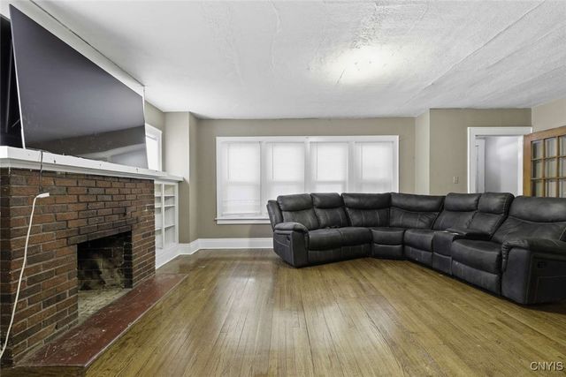 217-19 Valley Drive, Syracuse, NY 13207