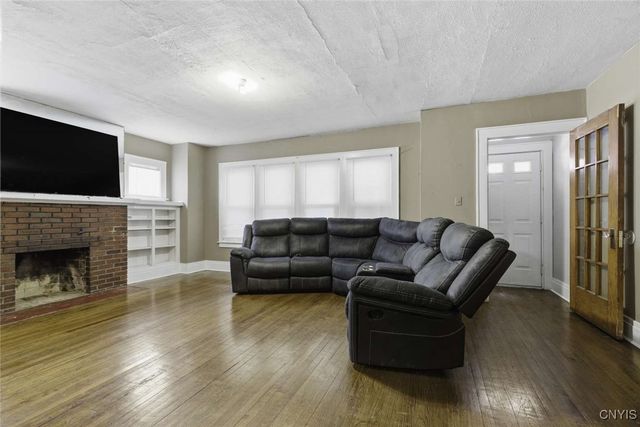 217-19 Valley Drive, Syracuse, NY 13207