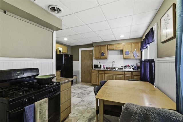 217-19 Valley Drive, Syracuse, NY 13207