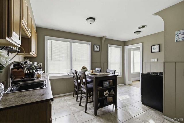 217-19 Valley Drive, Syracuse, NY 13207