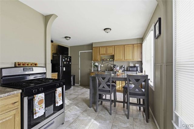 217-19 Valley Drive, Syracuse, NY 13207