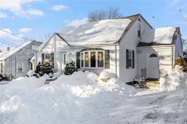 136 King Philip Road, East Providence, RI 02916