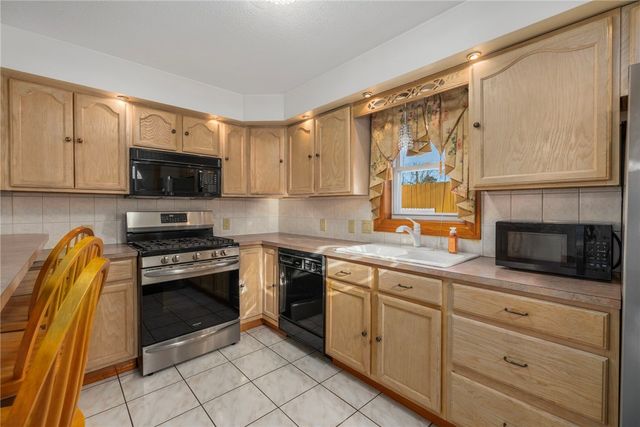 136 King Philip Road, East Providence, RI 02916