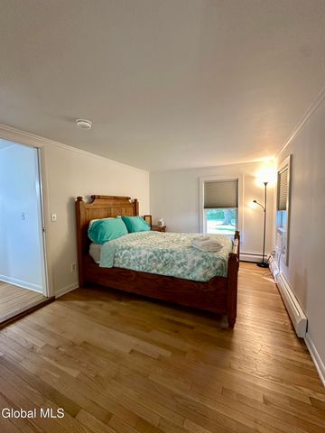 116 Tipple Rd, Ghent, NY 12075