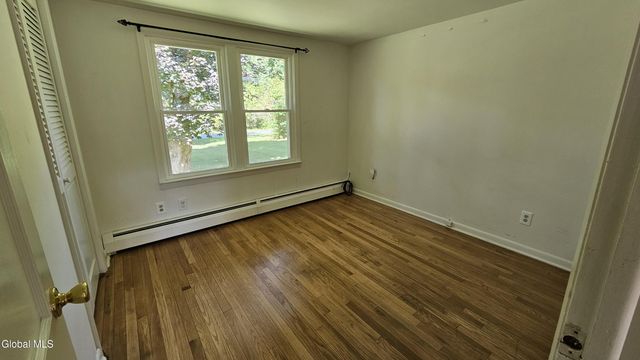 116 Tipple Rd, Ghent, NY 12075