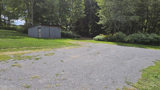 116 Tipple Rd, Ghent, NY 12075