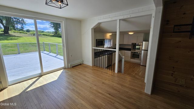 116 Tipple Rd, Ghent, NY 12075