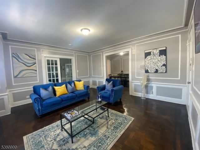 300 Renner Ave, Newark City, NJ 07112