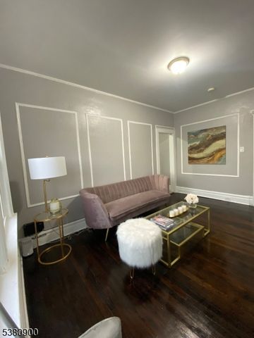 300 Renner Ave, Newark City, NJ 07112