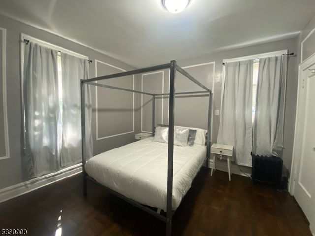 300 Renner Ave, Newark City, NJ 07112