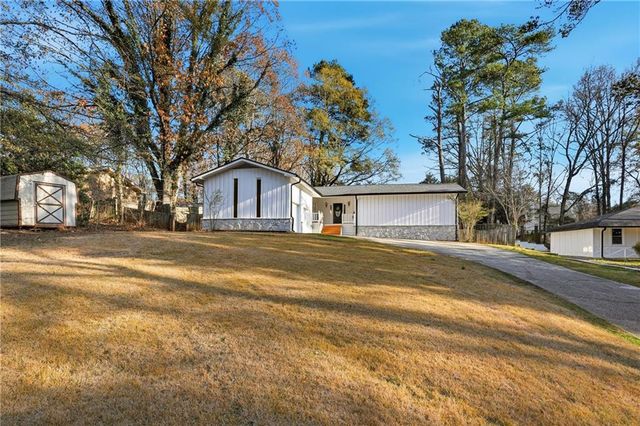 2579 Country Club Drive, Conyers, GA 30013