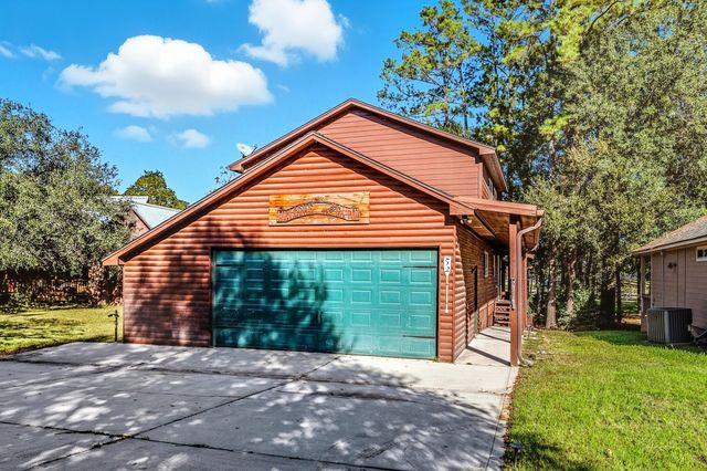 52 Hunters Creek Drive, Huntsville, TX 77340