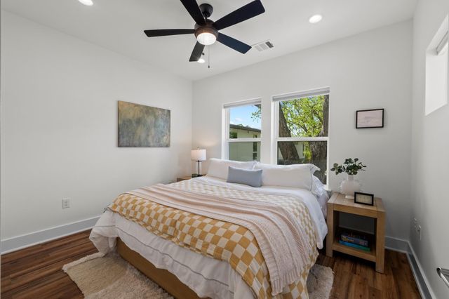 1112 Linden ST B, Austin, TX 78702