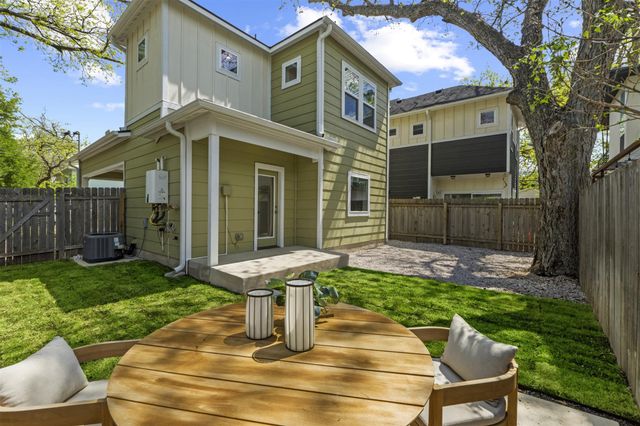 1112 Linden ST B, Austin, TX 78702