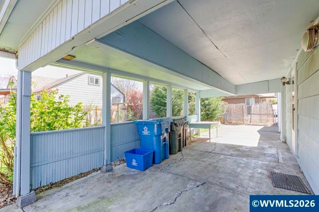 1120 8th St NW, Salem, OR 97304