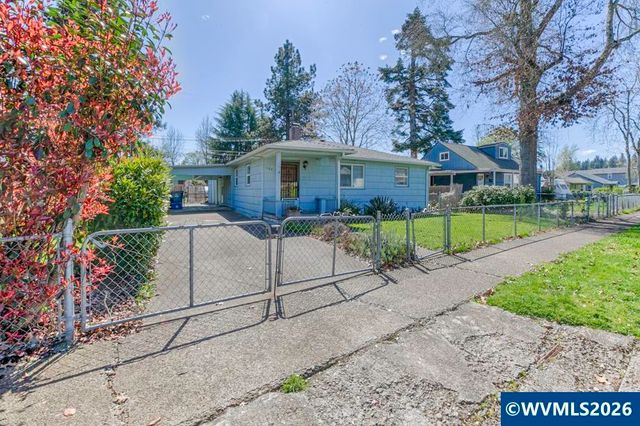 1120 8th St NW, Salem, OR 97304