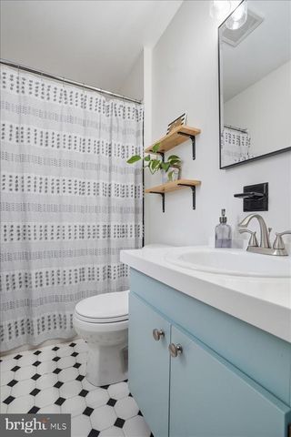 2705 ANDREA DR, Allentown, PA 18103