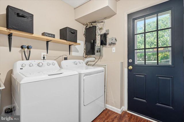 2705 ANDREA DR, Allentown, PA 18103