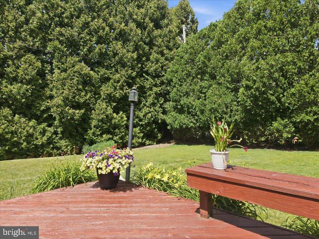 2705 ANDREA DR, Allentown, PA 18103