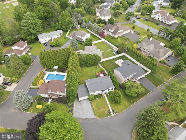 2705 ANDREA DR, Allentown, PA 18103
