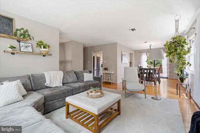 2705 ANDREA DR, Allentown, PA 18103