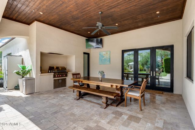 8065 W Expedition Way, Peoria, AZ 85383