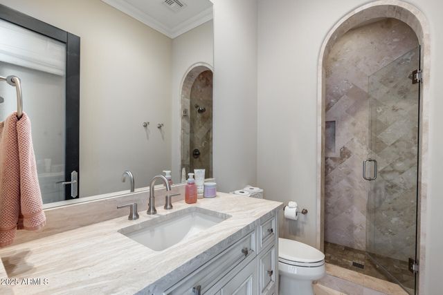 8065 W Expedition Way, Peoria, AZ 85383