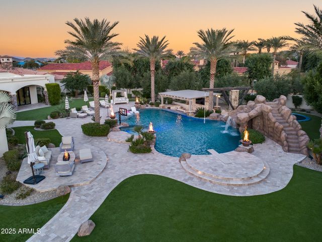 8065 W Expedition Way, Peoria, AZ 85383