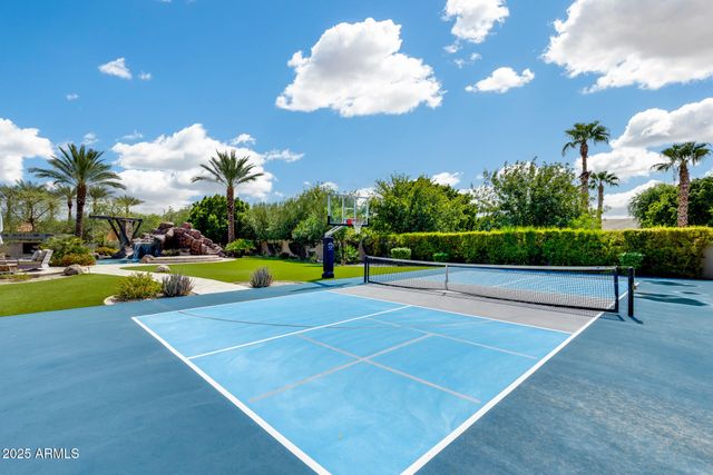 8065 W Expedition Way, Peoria, AZ 85383