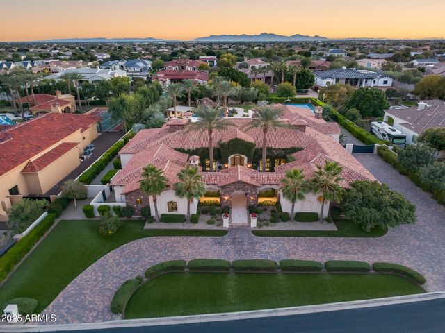 8065 W Expedition Way, Peoria, AZ 85383