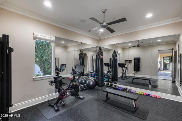 8065 W Expedition Way, Peoria, AZ 85383