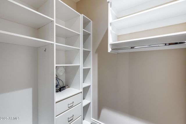 8065 W Expedition Way, Peoria, AZ 85383