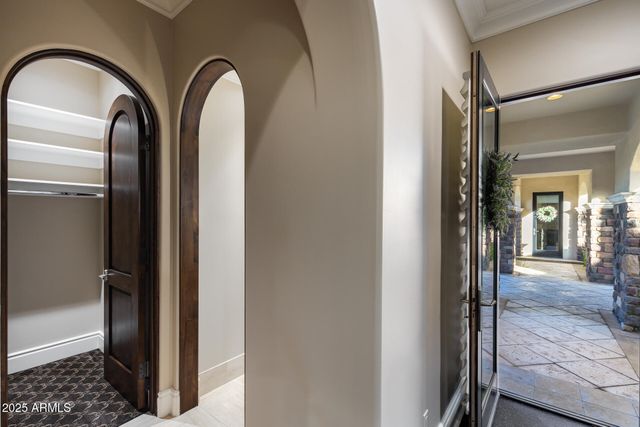 8065 W Expedition Way, Peoria, AZ 85383