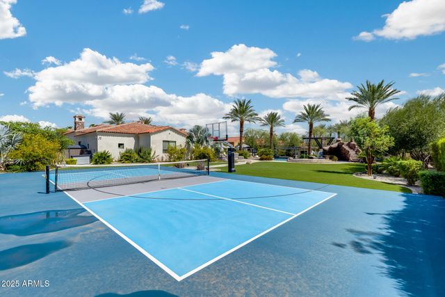 8065 W Expedition Way, Peoria, AZ 85383