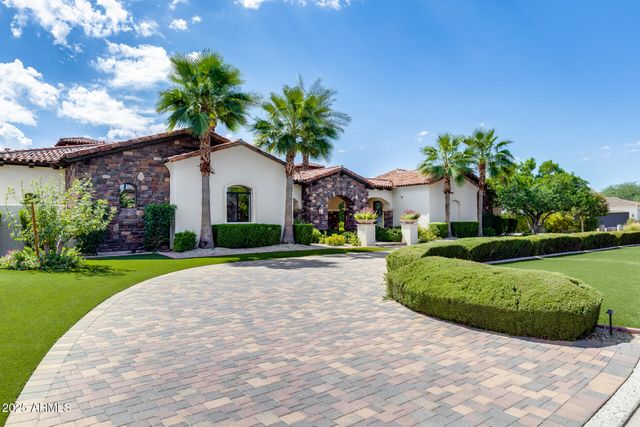 8065 W Expedition Way, Peoria, AZ 85383