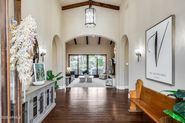 8065 W Expedition Way, Peoria, AZ 85383