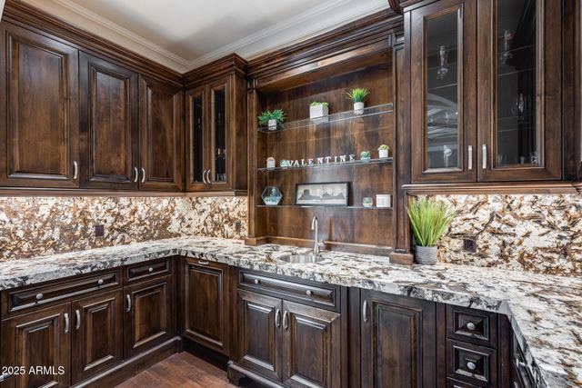 8065 W Expedition Way, Peoria, AZ 85383