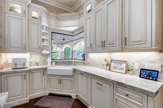 8065 W Expedition Way, Peoria, AZ 85383