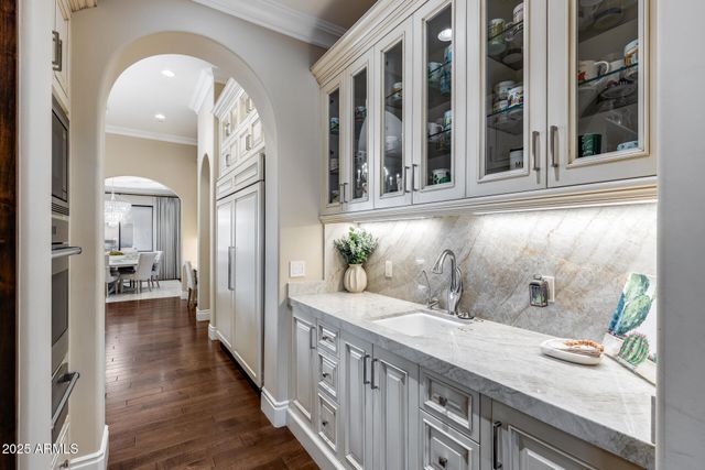 8065 W Expedition Way, Peoria, AZ 85383