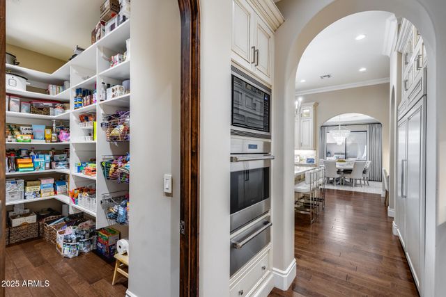 8065 W Expedition Way, Peoria, AZ 85383